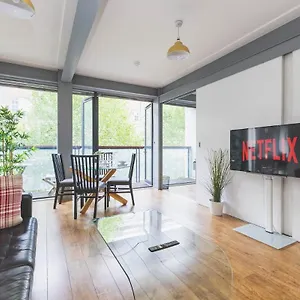 2bed Stratford With Easy Access To London, O2, Excel, Parking Nearby Londyn